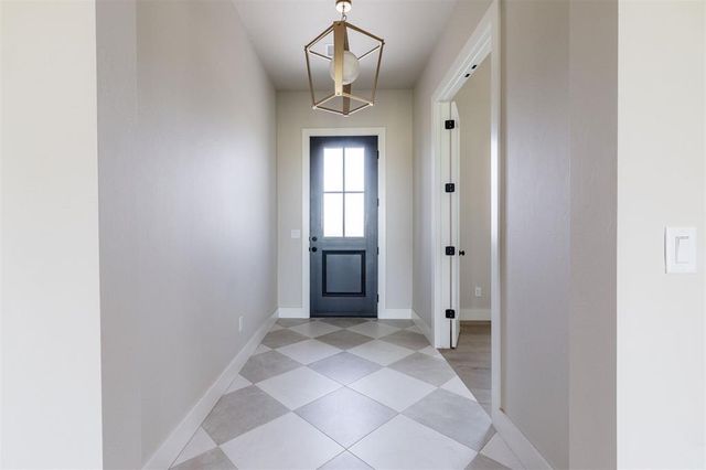 6920 Lake View Court, Cashion, OK 73016