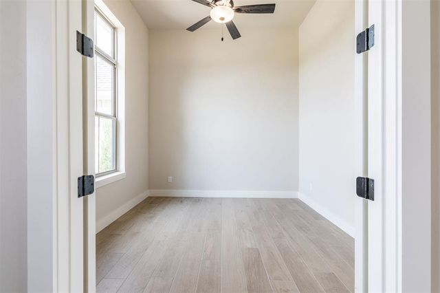 6920 Lake View Court, Cashion, OK 73016