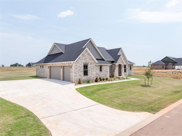 6920 Lake View Court, Cashion, OK 73016