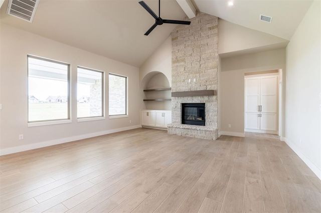 6920 Lake View Court, Cashion, OK 73016