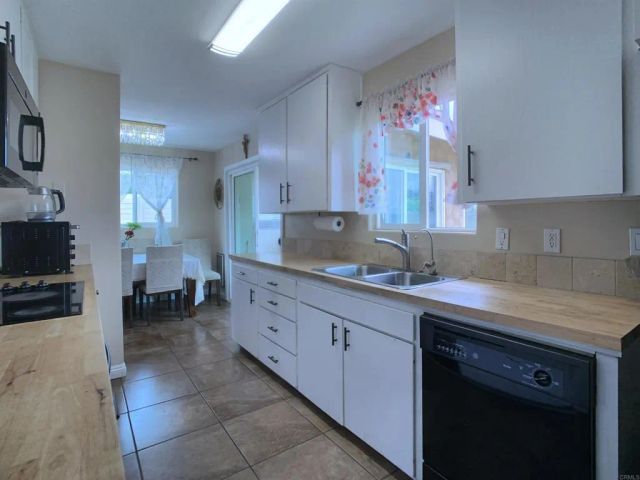 9104 Northcote Road, Santee, CA 92071