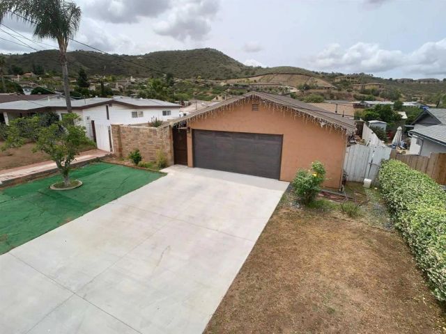 9104 Northcote Road, Santee, CA 92071