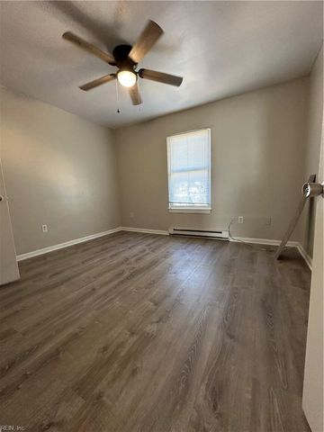724 W 35th St Apt 3, Norfolk, VA 23508