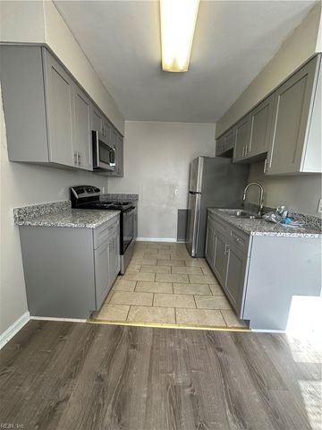 724 W 35th St Apt 3, Norfolk, VA 23508
