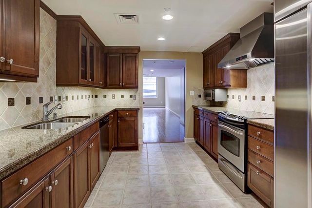 914 Main Street 1107, Houston, TX 77002