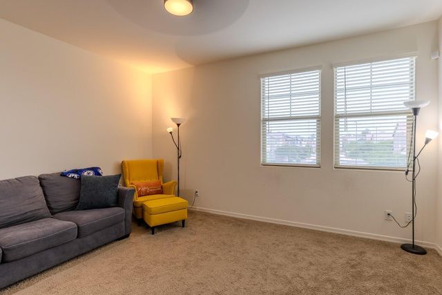 1064 S Sunset Drive, Chandler, AZ 85286