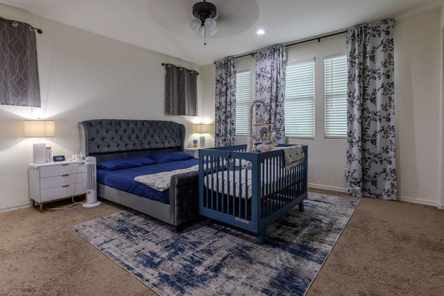 1064 S Sunset Drive, Chandler, AZ 85286