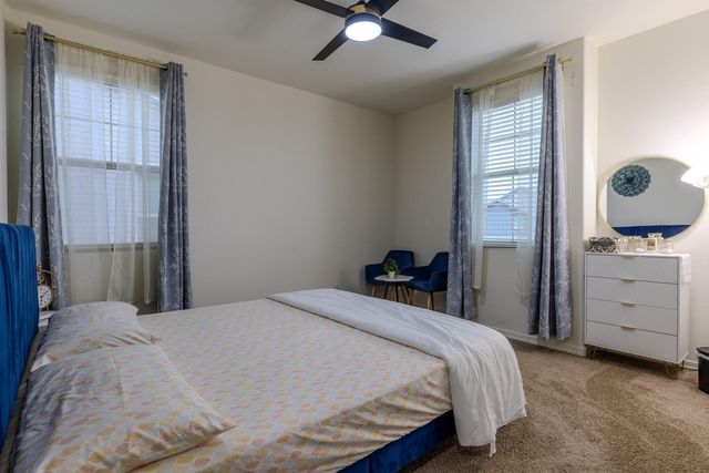 1064 S Sunset Drive, Chandler, AZ 85286