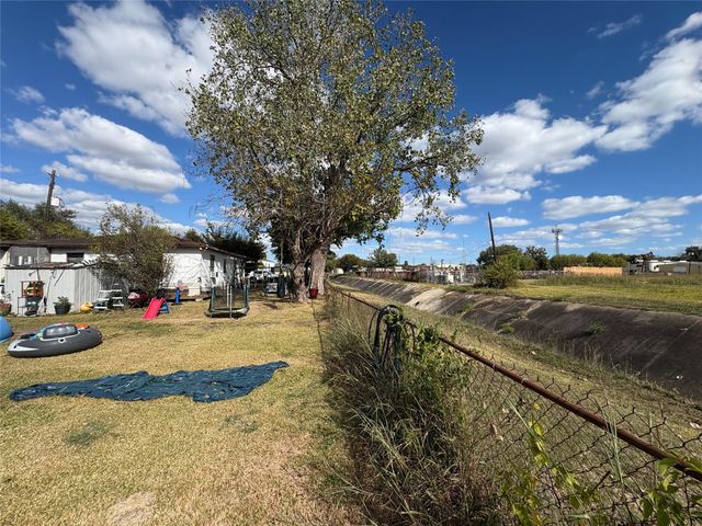 312 Waco Street, South Houston, TX 77587