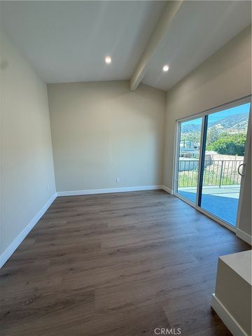 14037 Rex, Sylmar, CA 91342