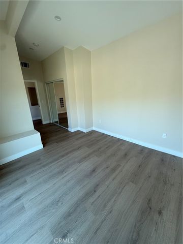 14037 Rex, Sylmar, CA 91342