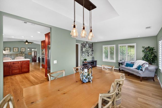 6885 Chaparral Ln, Newcastle, CA 95658