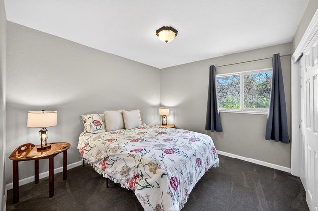 6885 Chaparral Ln, Newcastle, CA 95658