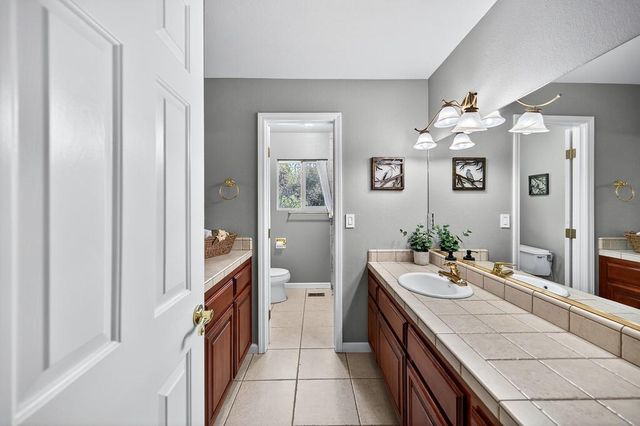 6885 Chaparral Ln, Newcastle, CA 95658