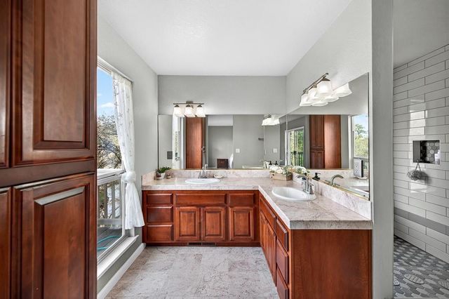 6885 Chaparral Ln, Newcastle, CA 95658