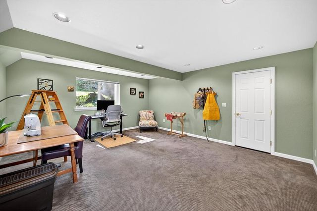 6885 Chaparral Ln, Newcastle, CA 95658