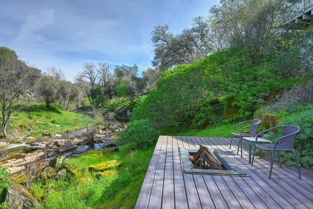 6885 Chaparral Ln, Newcastle, CA 95658