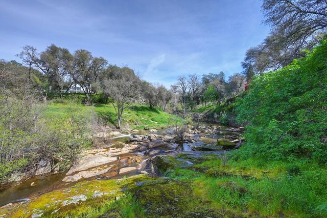 6885 Chaparral Ln, Newcastle, CA 95658