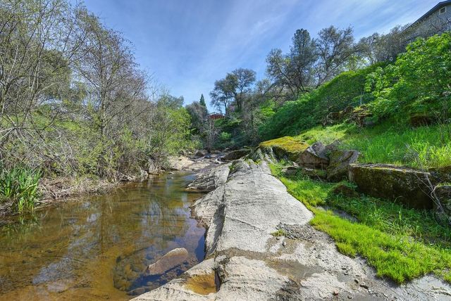 6885 Chaparral Ln, Newcastle, CA 95658