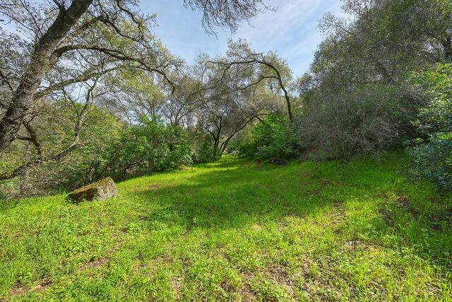 6885 Chaparral Ln, Newcastle, CA 95658