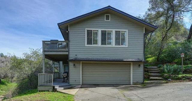 6885 Chaparral Ln, Newcastle, CA 95658