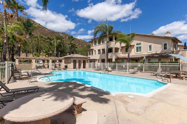 3267 Dehesa Rd 68, El Cajon, CA 92019