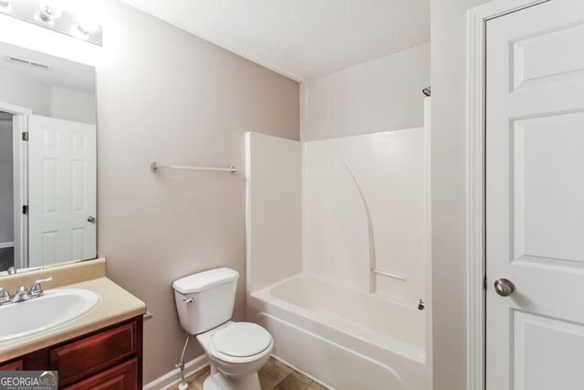 4352 Arabian Way, Snellville, GA 30039