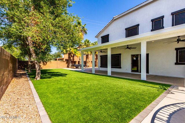 3444 E FLAMINGO Court, Gilbert, AZ 85297