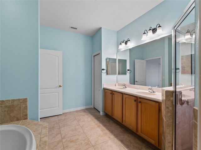11631 DANCING RIVER DR, Venice, FL 34292