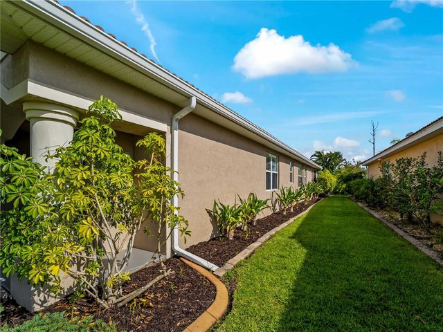 11631 DANCING RIVER DR, Venice, FL 34292
