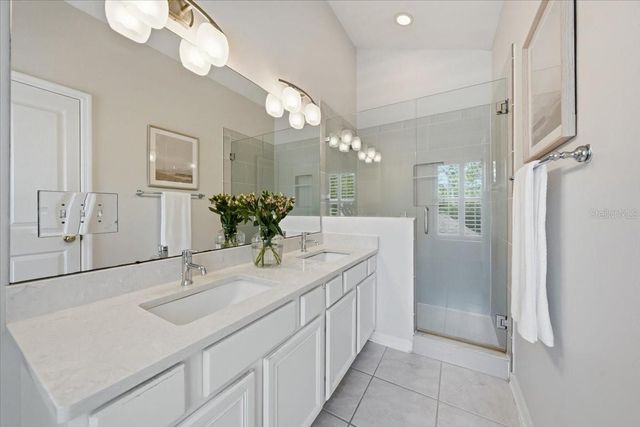 9530 W PARK VILLAGE DRIVE, Tampa, FL 33626