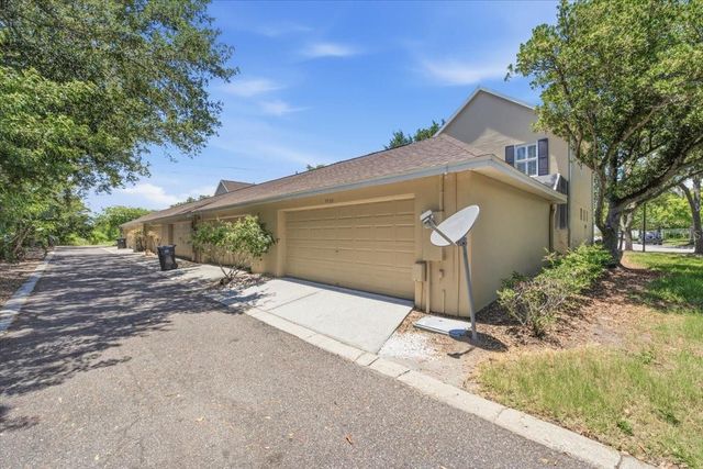 9530 W PARK VILLAGE DRIVE, Tampa, FL 33626