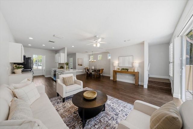 9530 W PARK VILLAGE DRIVE, Tampa, FL 33626