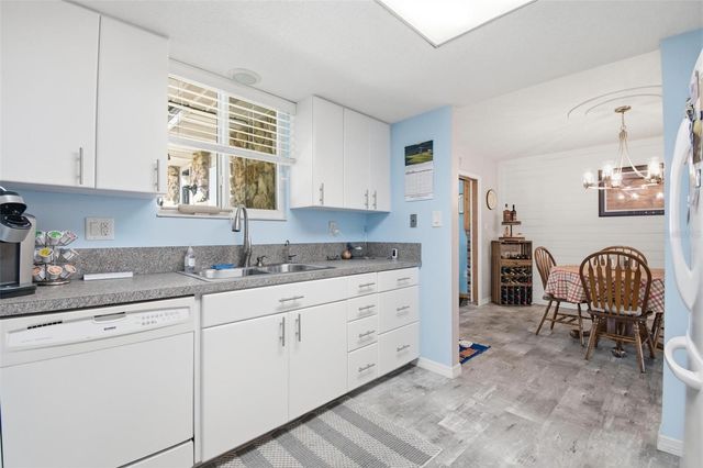 4368 N OCEAN SHORE BLVD, Palm Coast, FL 32137