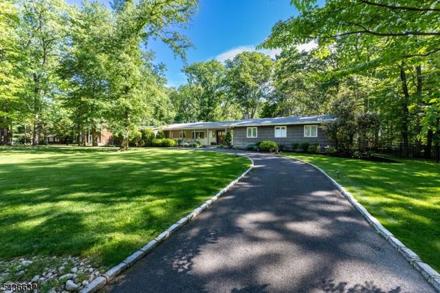 15 Heritage Ln, Scotch Plains Twp., NJ 07076