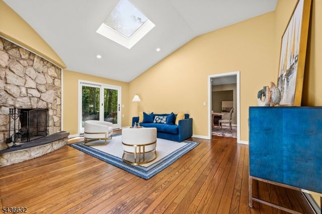 15 Heritage Ln, Scotch Plains Twp., NJ 07076