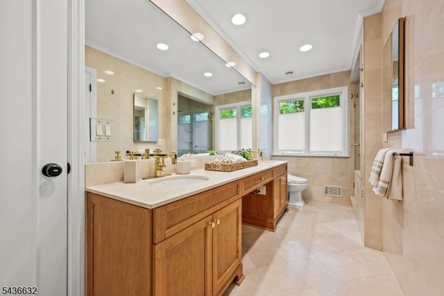 15 Heritage Ln, Scotch Plains Twp., NJ 07076