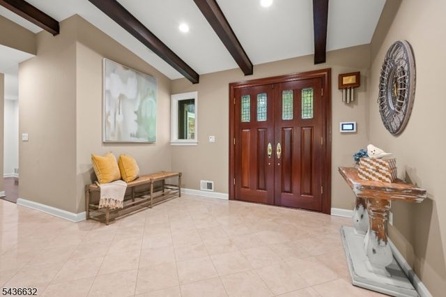 15 Heritage Ln, Scotch Plains Twp., NJ 07076