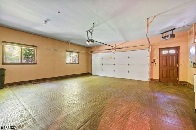 15 Heritage Ln, Scotch Plains Twp., NJ 07076