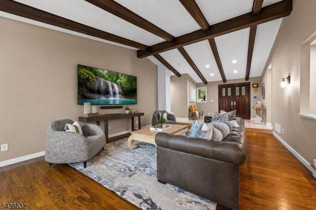 15 Heritage Ln, Scotch Plains Twp., NJ 07076