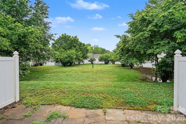 7514 Abigail Glen Drive, Charlotte, NC 28212