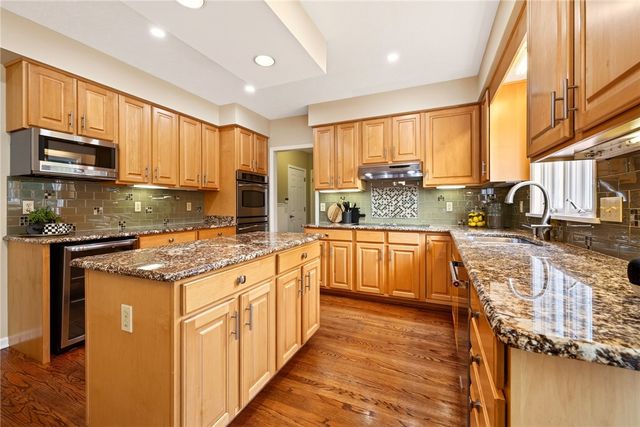 16 Wallingford Rise, Perinton, NY 14450