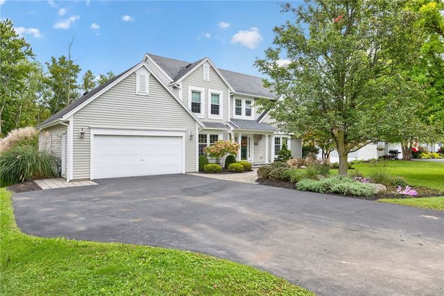 16 Wallingford Rise, Perinton, NY 14450