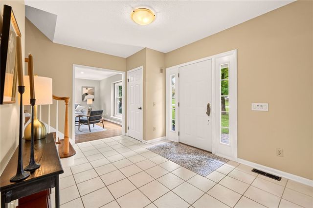 16 Wallingford Rise, Perinton, NY 14450
