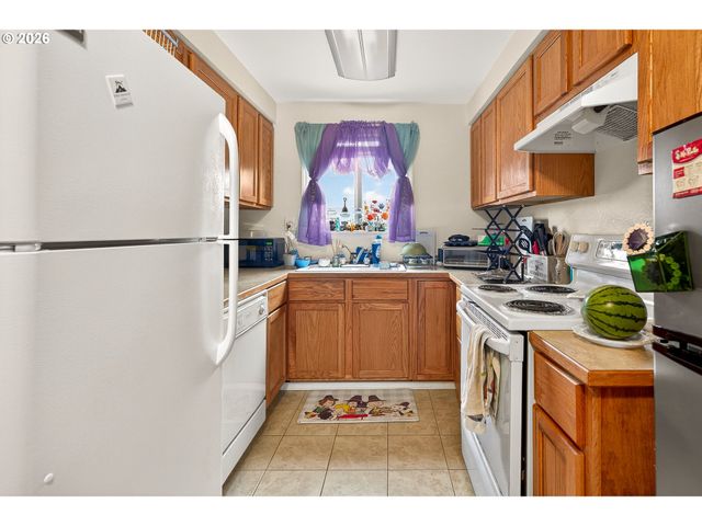 410 Sw MILL St, Sheridan, OR 97378