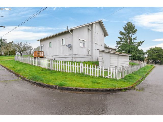 410 Sw MILL St, Sheridan, OR 97378