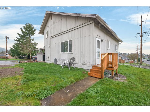 410 Sw MILL St, Sheridan, OR 97378