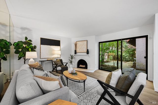 91 Grande Paseo, San Rafael, CA 94903