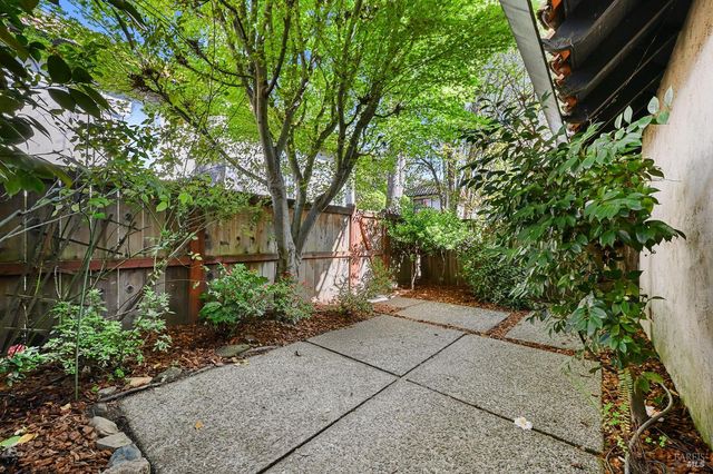 91 Grande Paseo, San Rafael, CA 94903