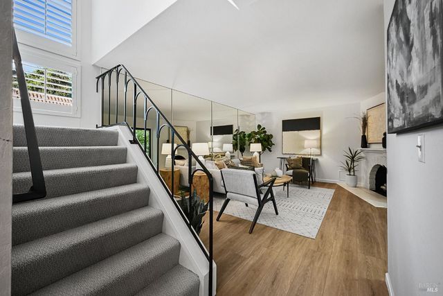 91 Grande Paseo, San Rafael, CA 94903